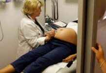 هل يمكن لترامب إنهاء الجنسية بالميلاد؟ المحكمة العليا الأمريكية قد تقرر