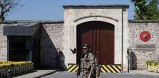 محادثات اسطنبول تسلط الضوء على التوازن التركي بين روسيا وأوكرانيا