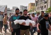 أطفال يحترقون حتى الموت في الخيام بينما تشدد إسرائيل الضربات عبر غزة