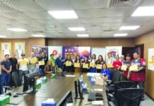 جلسة توعية للعمال الوافدين في قطر