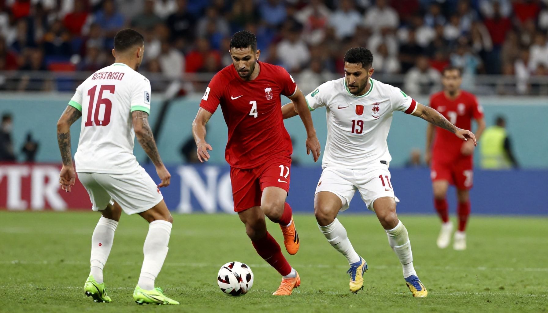 السبب الحقيقي وراء أداء إيران الضعيف في مباراة قطر*