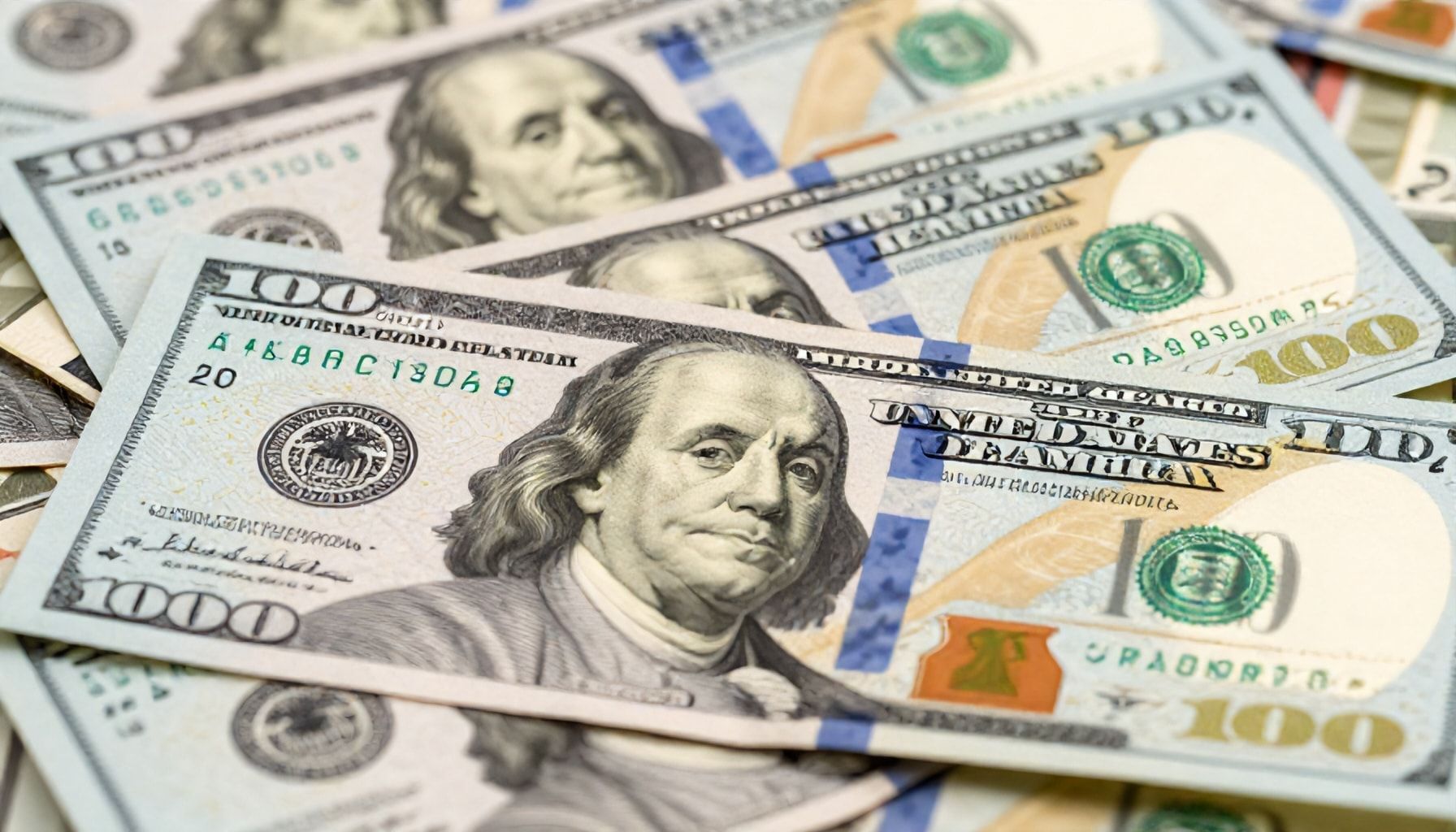 السبب الرئيسي وراء ارتفاع أو انخفاض الريال القطري مقابل الدولار