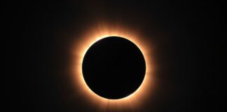 الخسوف الشمسي: ظاهرة فلكية رائعة Solar eclipse: a wonderful astronomical phenomenon